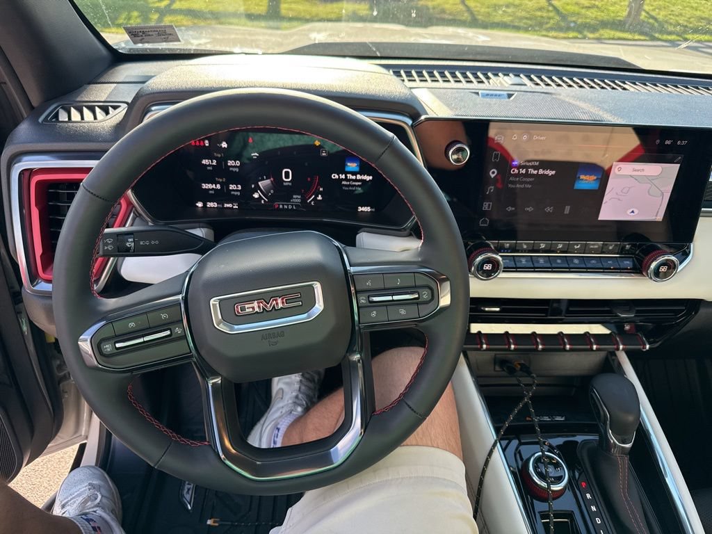 Used 2026 GMC Canyon AT4X AWD/4WD image 7