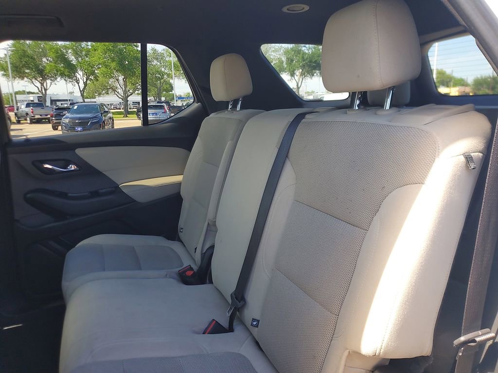 Used 2023 Chevrolet Traverse LS AWD/4WD image 9