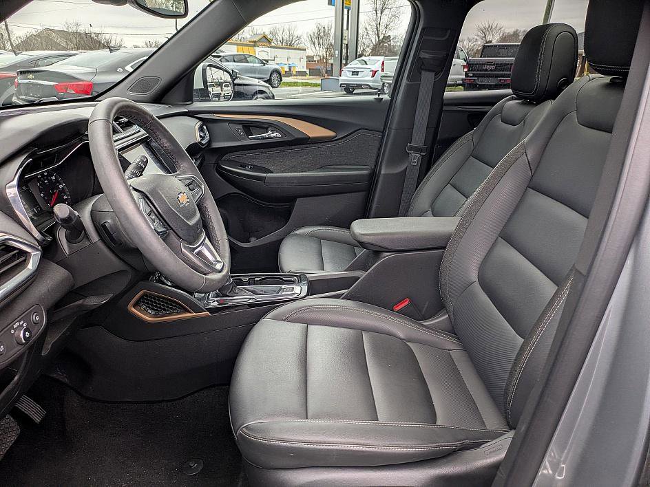 Used 2023 Chevrolet TrailBlazer ACTIV w/ Sun and Liftgate Package image 11