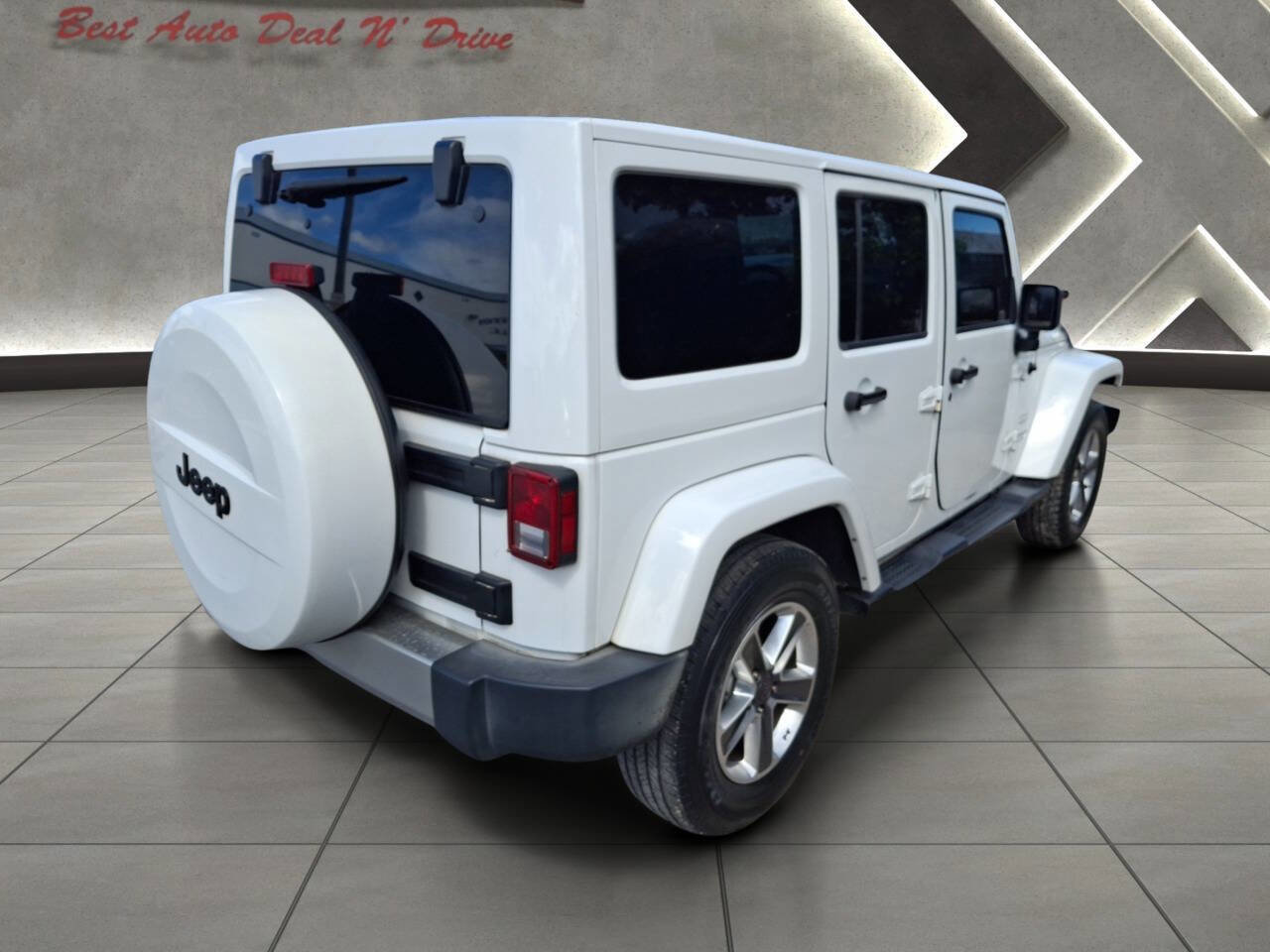 Used 2017 Jeep Wrangler Unlimited Sahara w/ Dual Top Group image 4