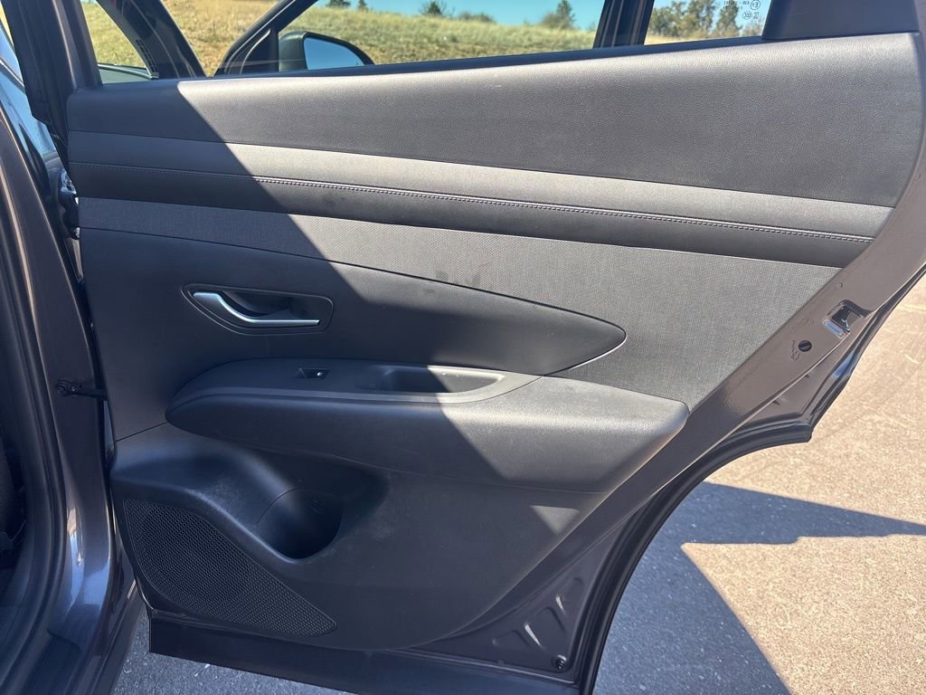 Certified 2025 Hyundai Tucson SEL AWD/4WD image 17