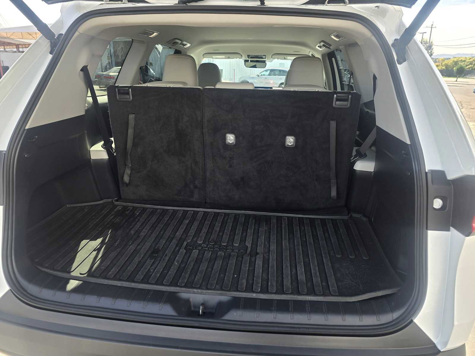 Used 2024 Toyota Grand Highlander XLE image 19