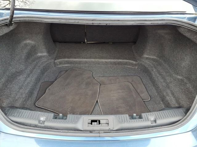 Used 2018 Ford Taurus SE image 12