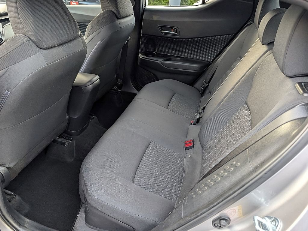 Used 2018 Toyota C-HR XLE image 18