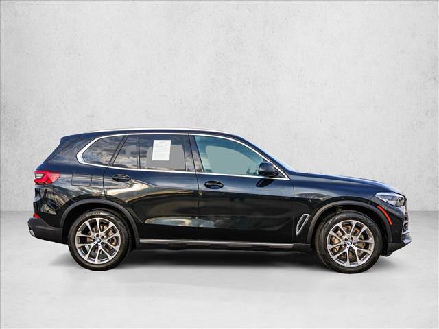 Used 2022 BMW X5 xDrive40i w/ Premium Package image 4