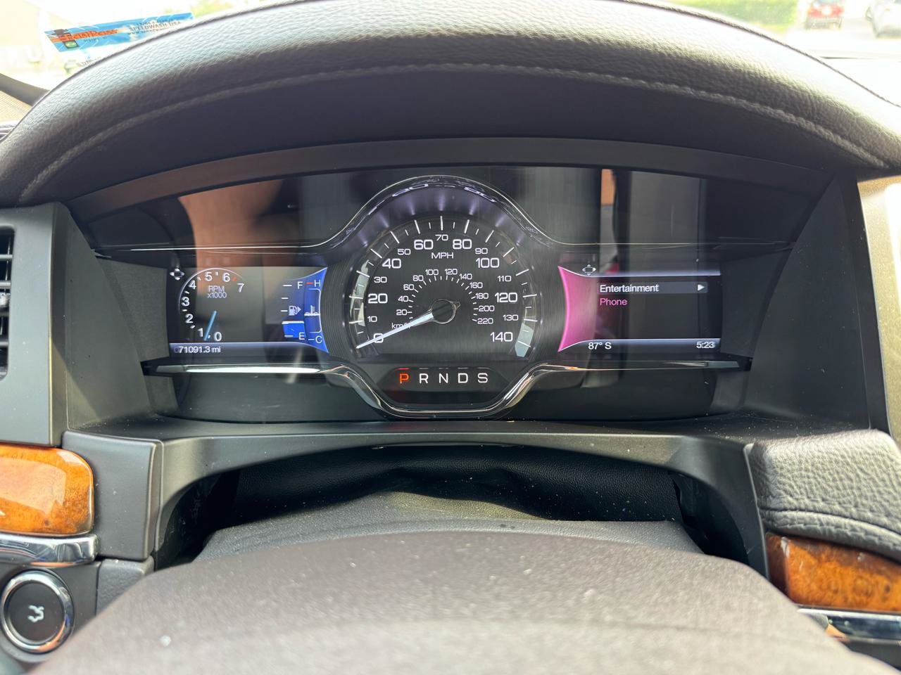 Used 2014 Lincoln MKS FWD image 40