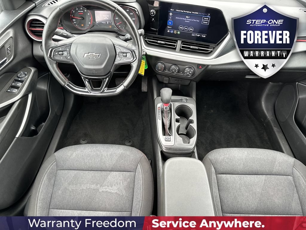 Used 2024 Chevrolet Trax RS FWD image 17