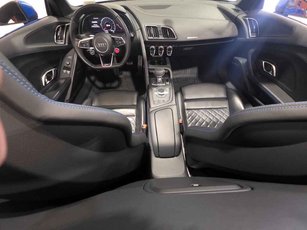 Used 2020 Audi R8 V10 AWD/4WD image 11