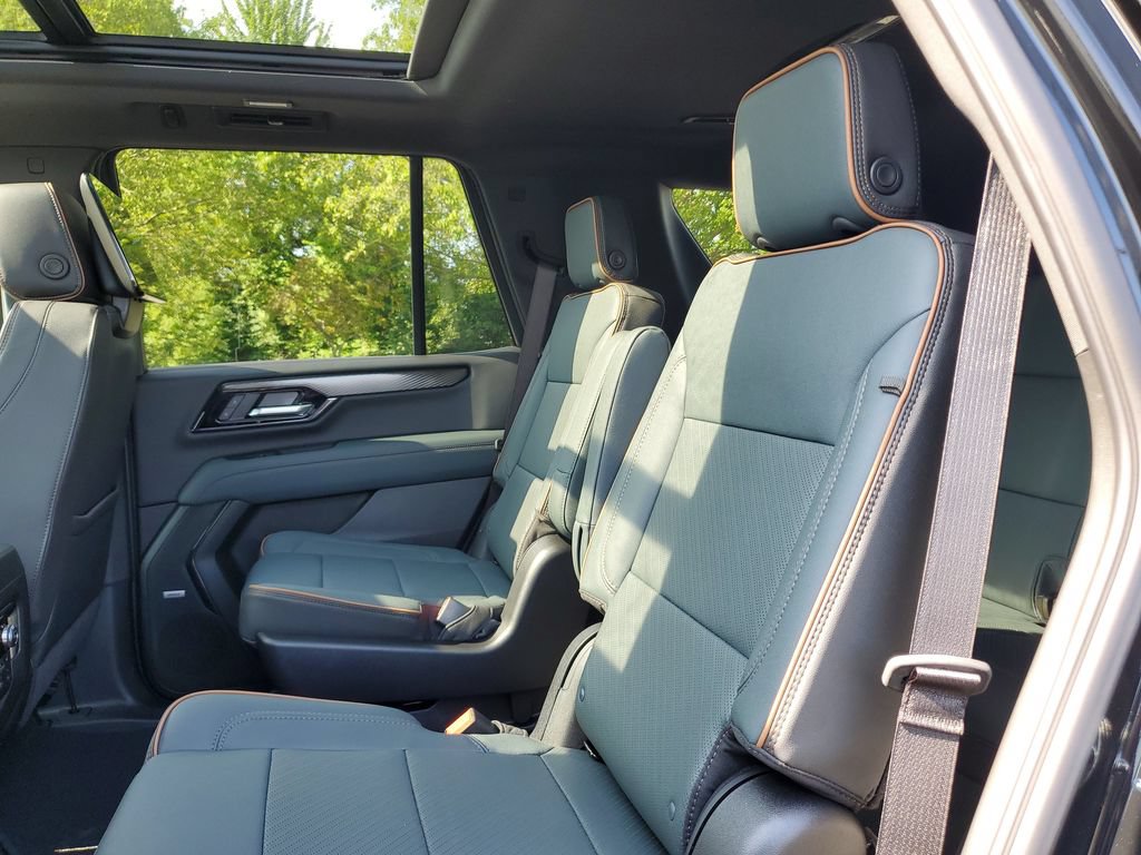 New 2026 GMC Yukon AT4 w/ AT4 Premium Plus Package AWD/4WD image 12