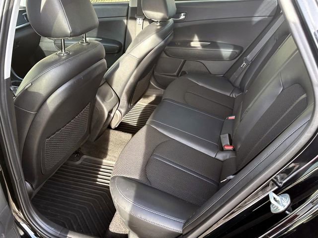 Used 2020 Kia Optima S image 11