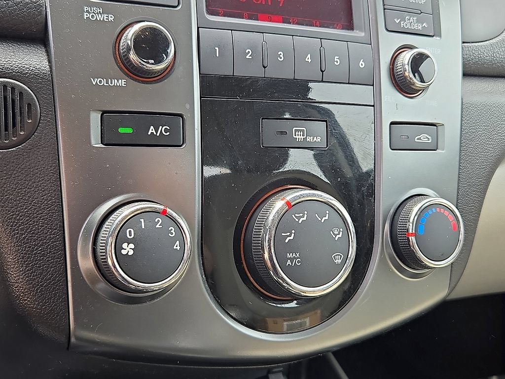Used 2013 Kia Forte EX w/ Fuel Economy Pkg FWD image 19