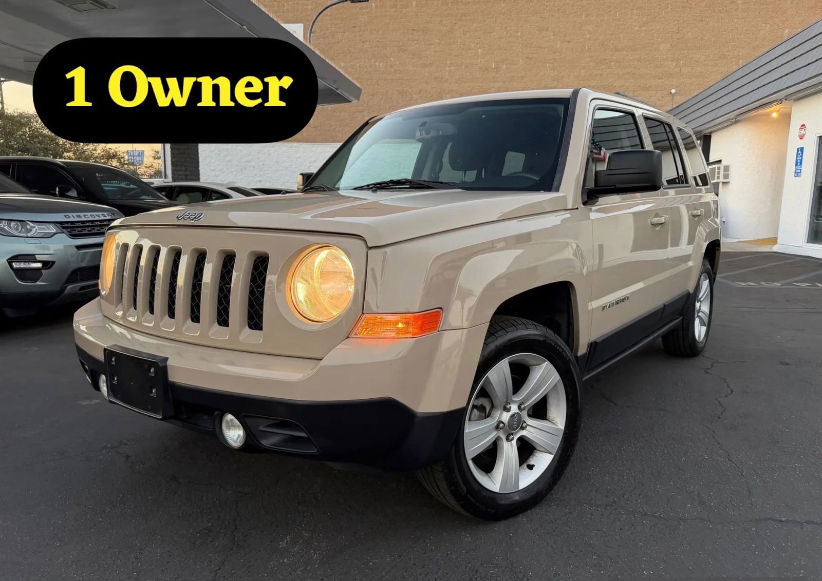 Used 2016 Jeep Patriot Latitude w/ Sun/Sound Group image 1