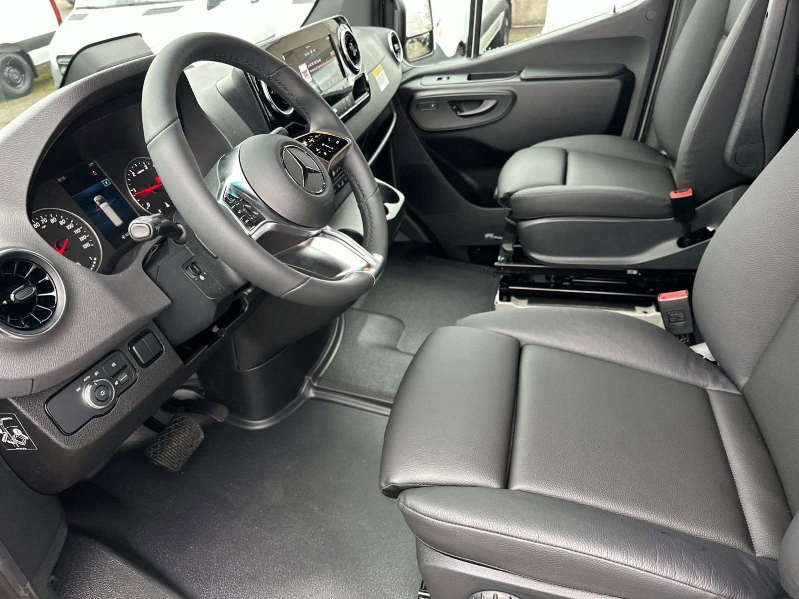 New 2026 Mercedes-Benz Sprinter 2500 image 10