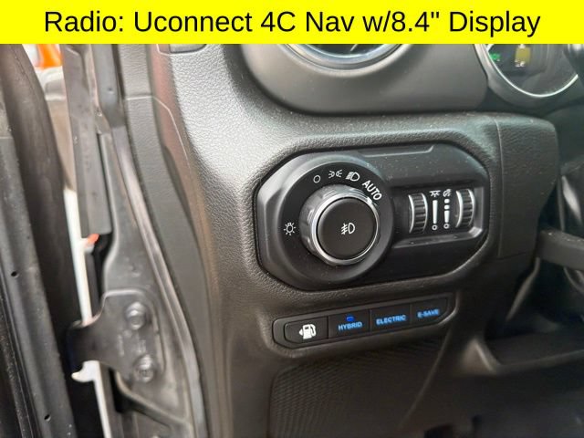 Used 2022 Jeep Wrangler Unlimited Rubicon 4xe w/ Cold Weather Group AWD/4WD image 12