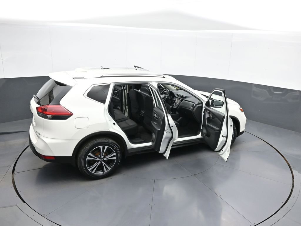 Used 2019 Nissan Rogue SV w/ Premium Package image 44