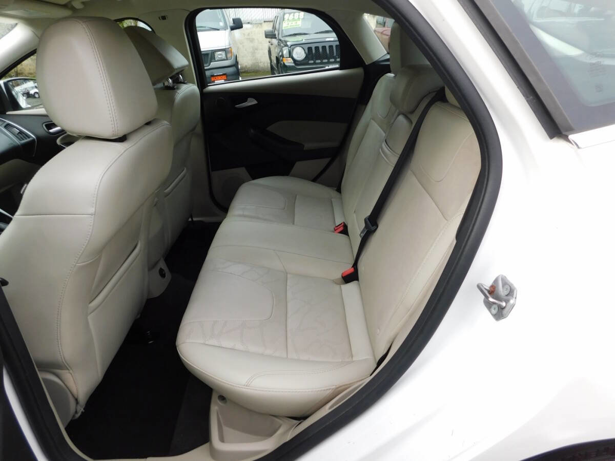 Used 2013 Ford Focus Electric Hatchback w/ Exterior Protection Pkg image 5