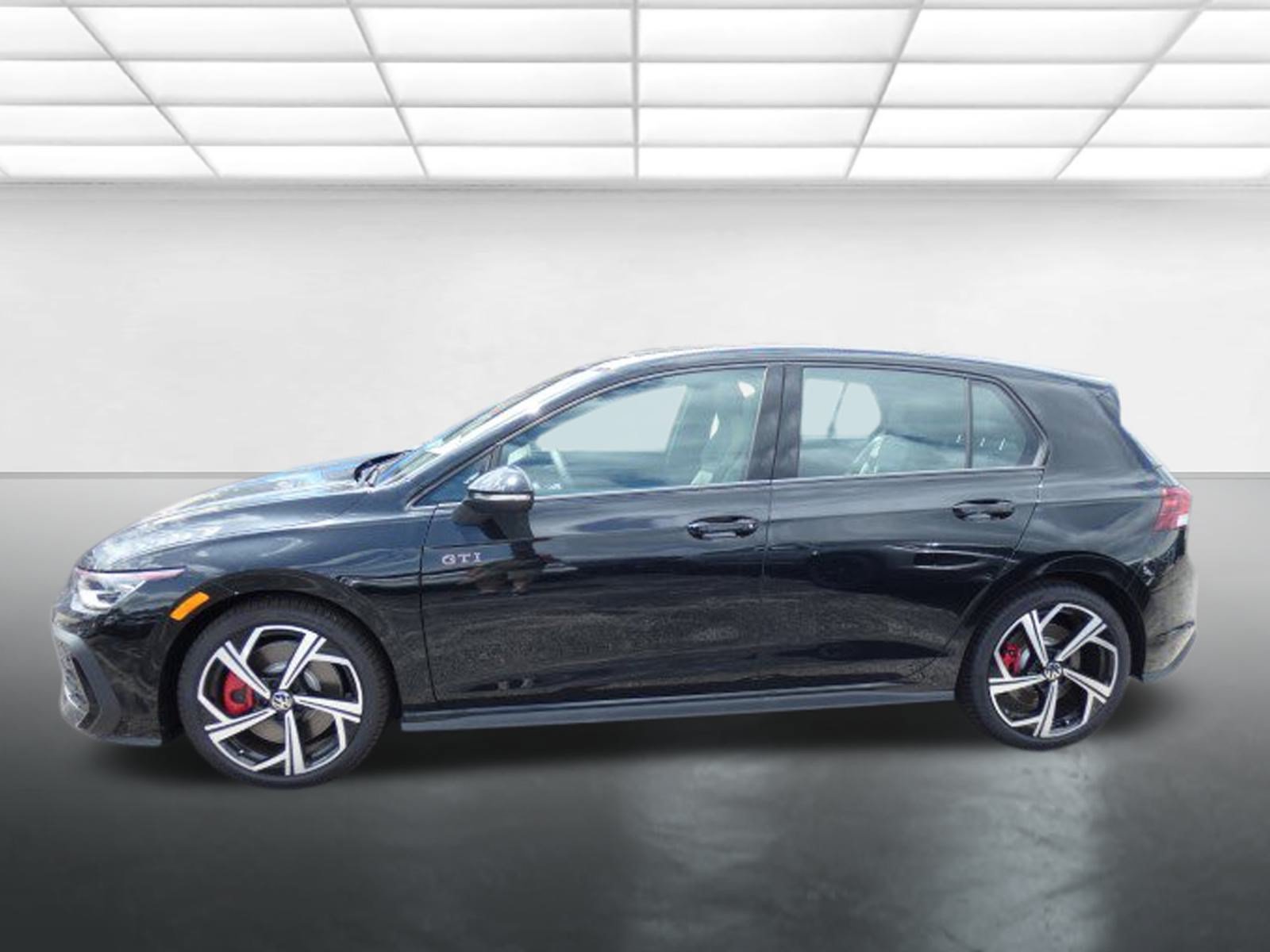 New 2025 Volkswagen GTI SE FWD image 4