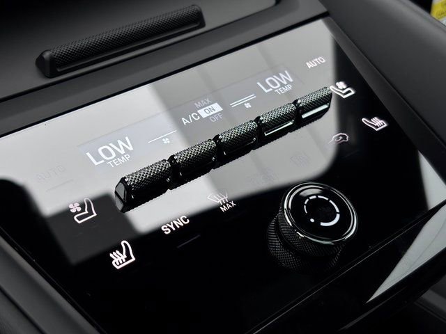 New 2026 Porsche Macan 4 Electric image 21