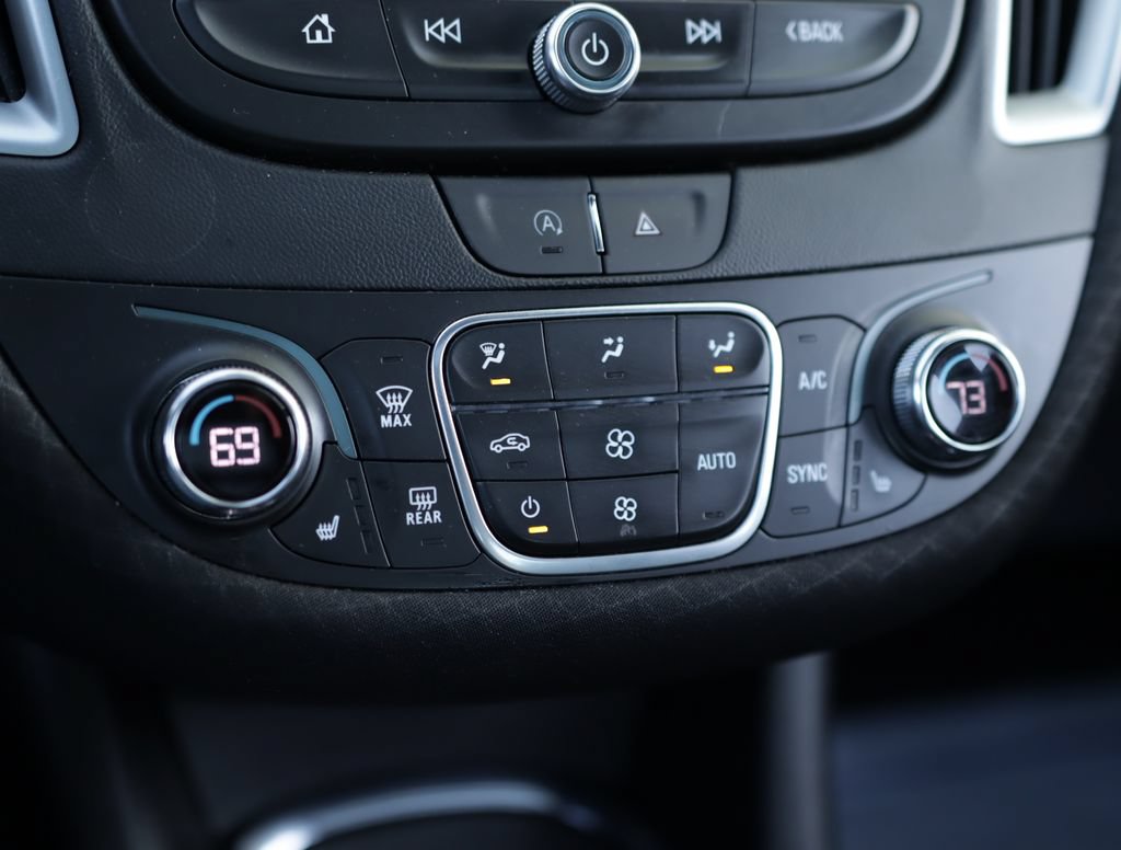Used 2023 Chevrolet Malibu LT FWD image 15