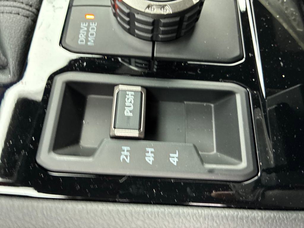 New 2026 Toyota Tundra Limited AWD/4WD image 28