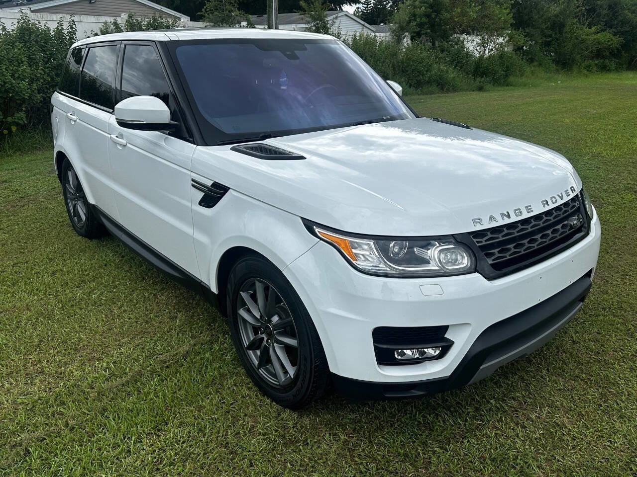 Used 2016 Land Rover Range Rover Sport SE image 4