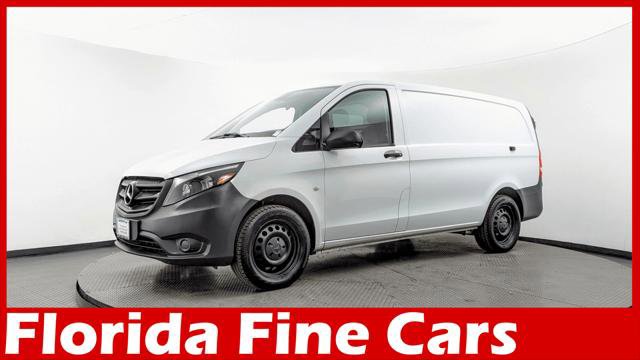 Used 2018 Mercedes-Benz Metris image 1