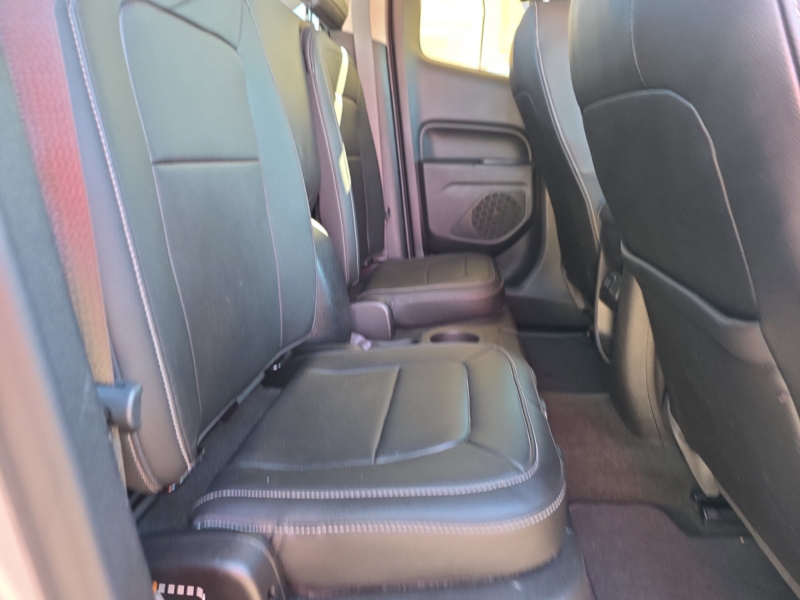 Used 2016 GMC Canyon SLT w/ Trailering Package image 28