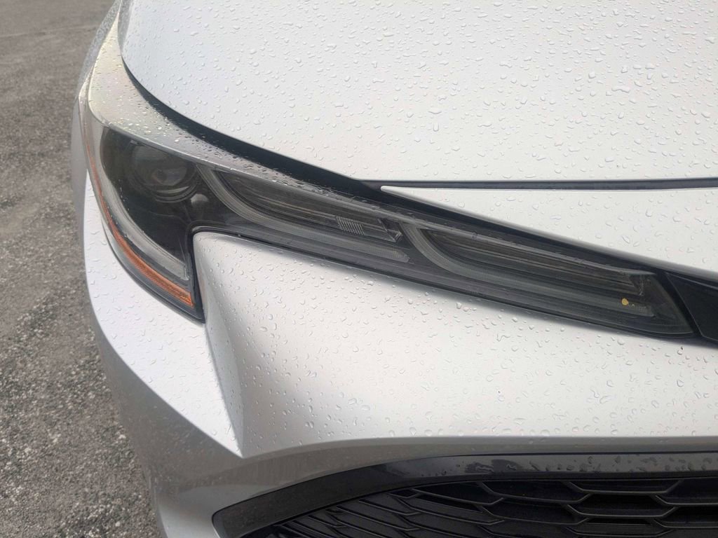 Used 2020 Toyota Corolla SE image 9