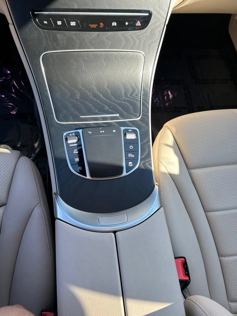 Used 2022 Mercedes-Benz GLC 300 4MATIC image 13