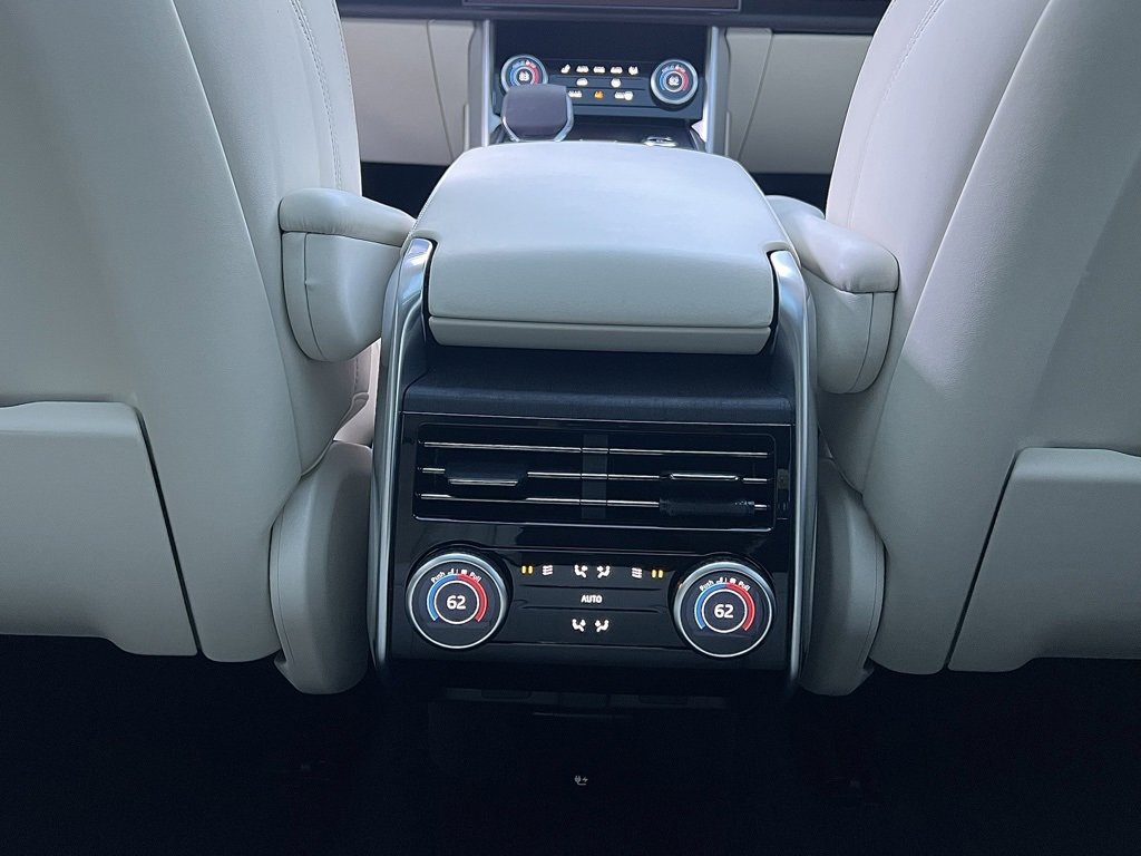 Used 2023 Land Rover Range Rover SE image 44