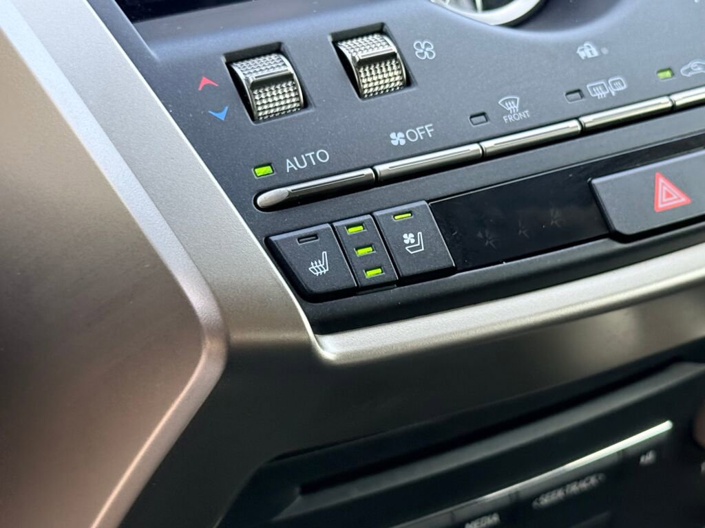 Used 2021 Lexus NX 300 image 8