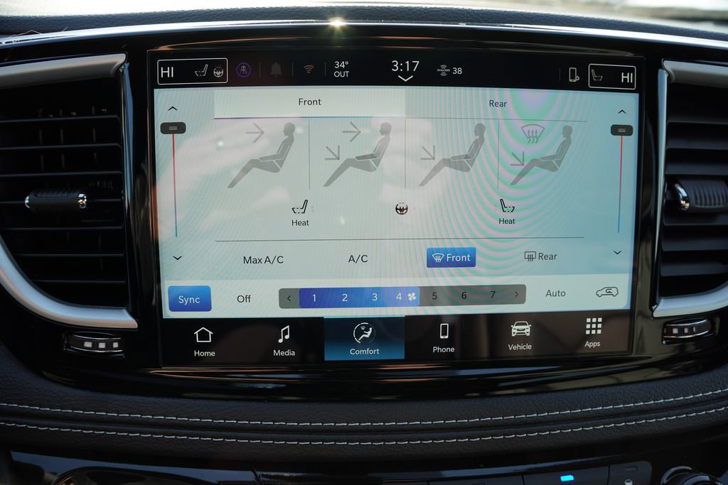 New 2026 Chrysler Pacifica Select w/ S Appearance Package image 16
