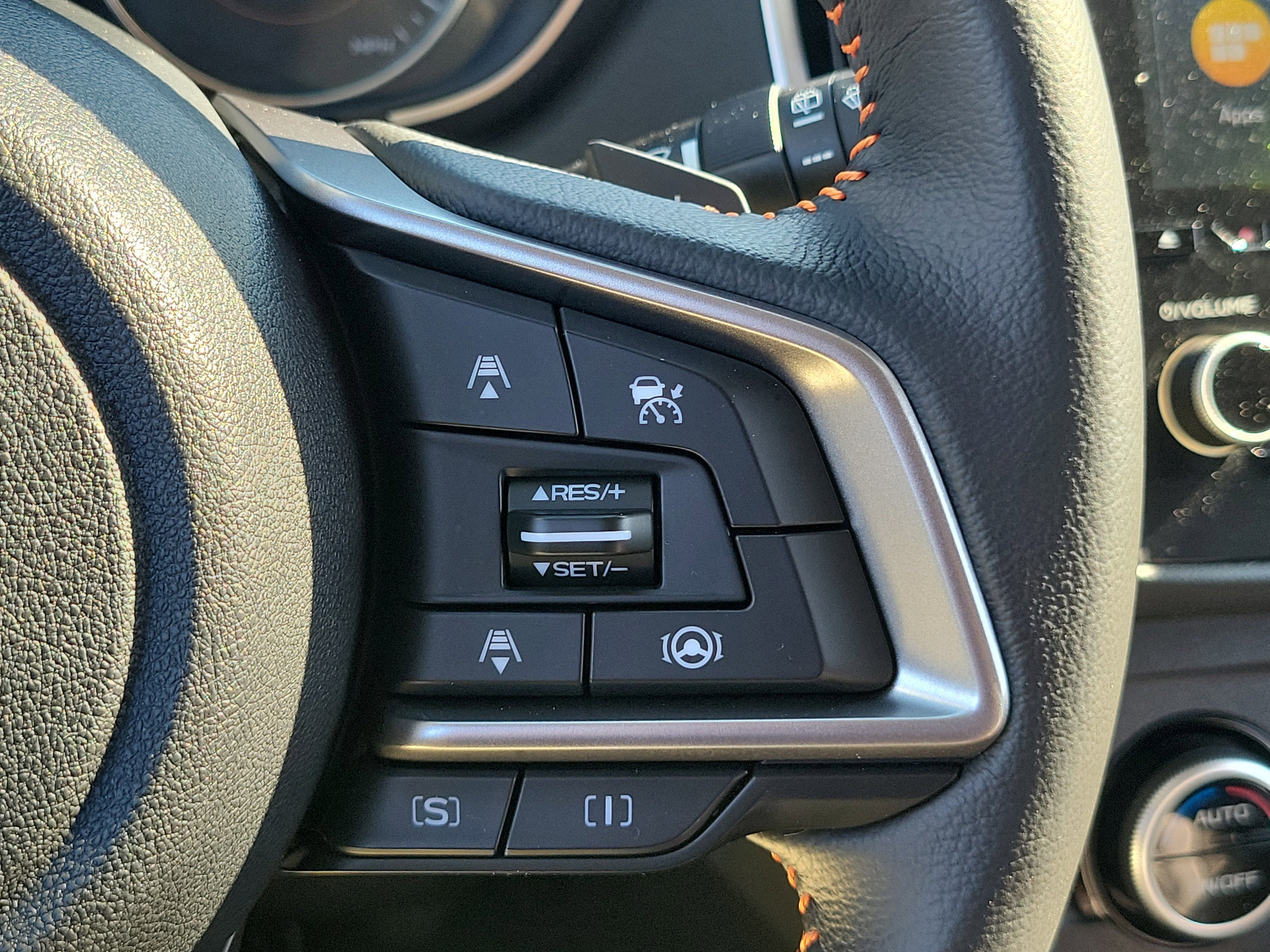 Certified 2022 Subaru Crosstrek 2.5i Limited w/ Moonroof Package 2 image 28