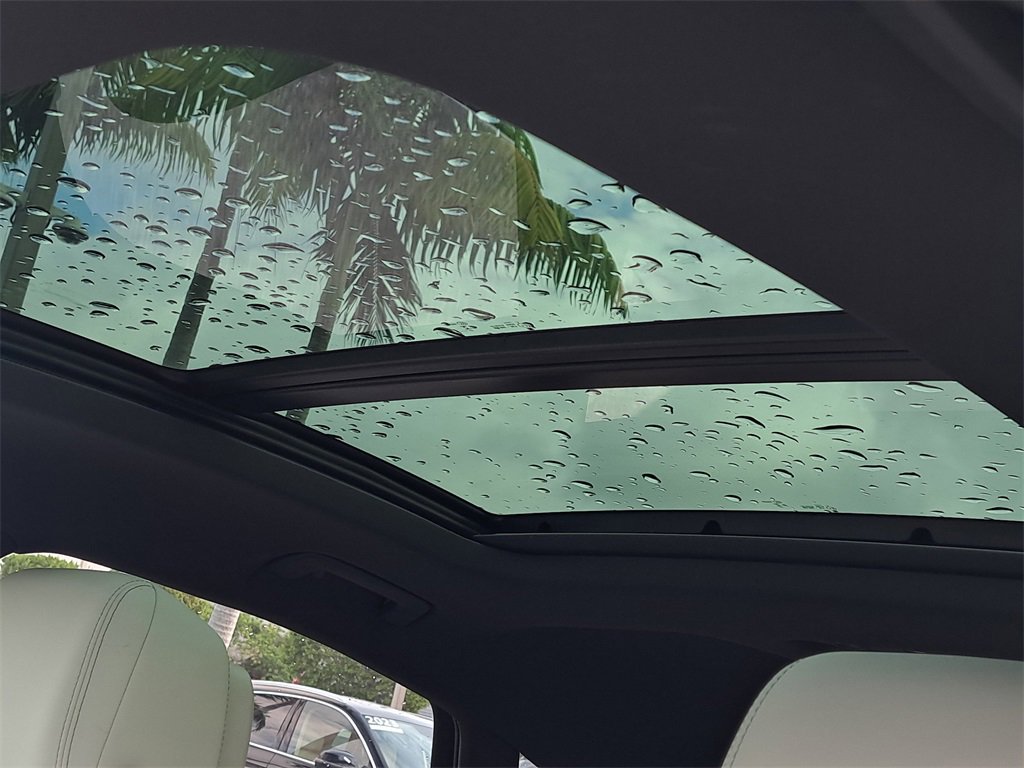 Certified 2024 Audi Q8 e-tron Premium Plus w/ Premium Plus Package image 15