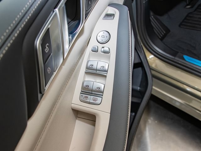 New 2026 BMW ALPINA XB7 AWD/4WD image 14