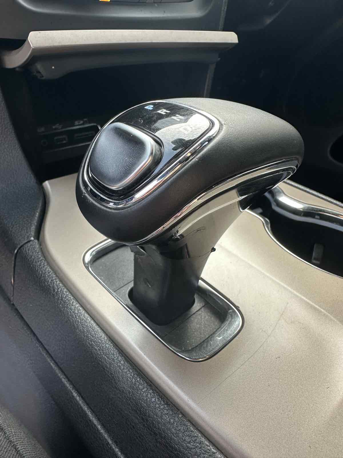 Used 2014 Jeep Grand Cherokee Laredo w/ Quick Order Package 23E AWD/4WD image 18