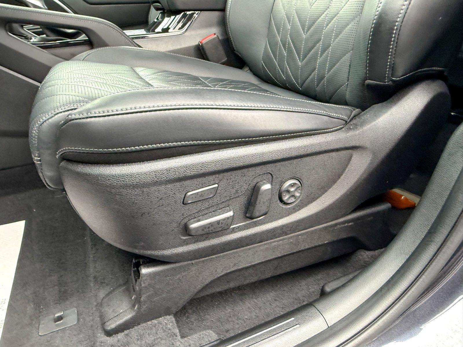 Used 2025 Kia Telluride SX Prestige X-Line image 18