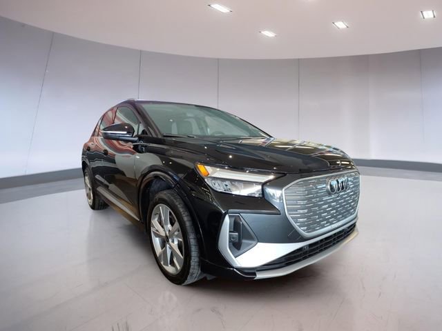 Used 2023 Audi Q4 e-tron Premium Plus w/ Premium Plus image 1