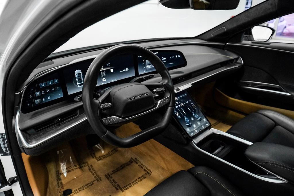 Used 2024 Lucid Air Touring image 3