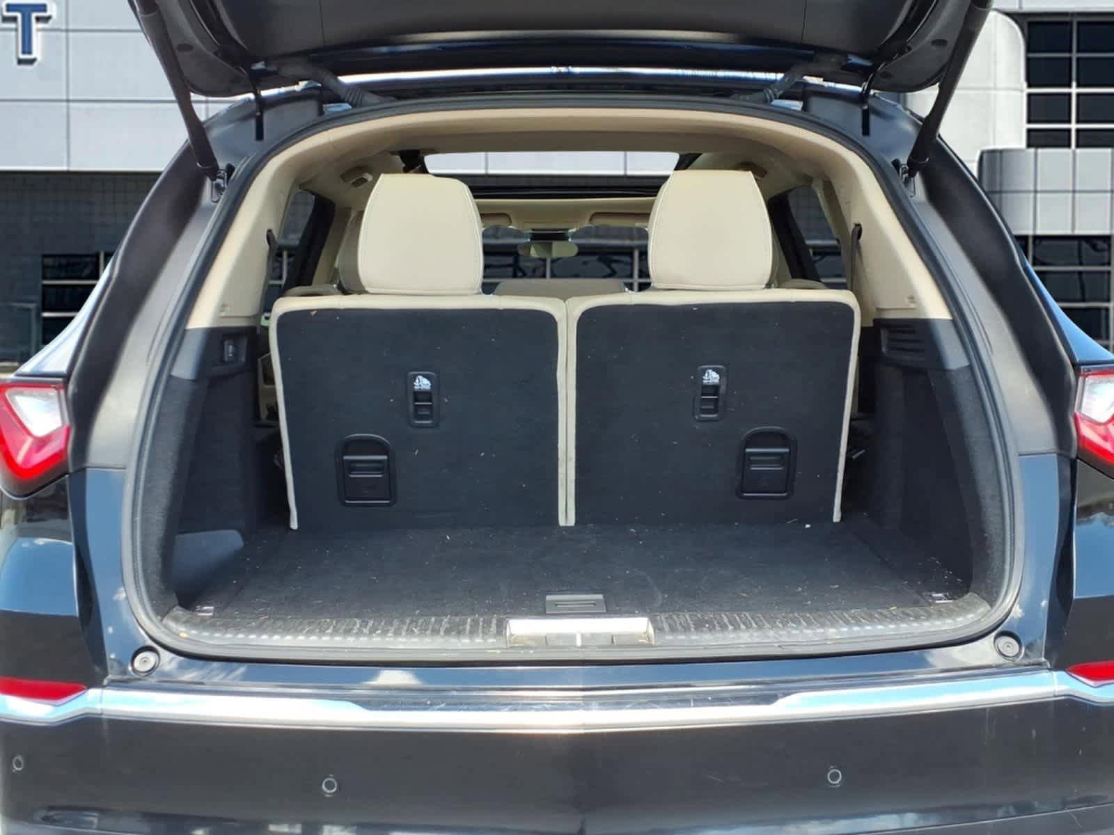 Used 2023 Acura MDX SH-AWD w/ Advance Package image 6