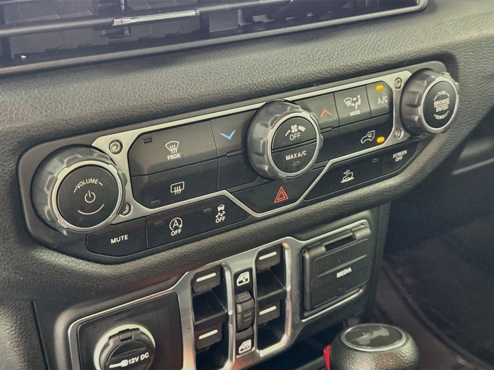 Used 2024 Jeep Wrangler Unlimited Sport AWD/4WD image 15