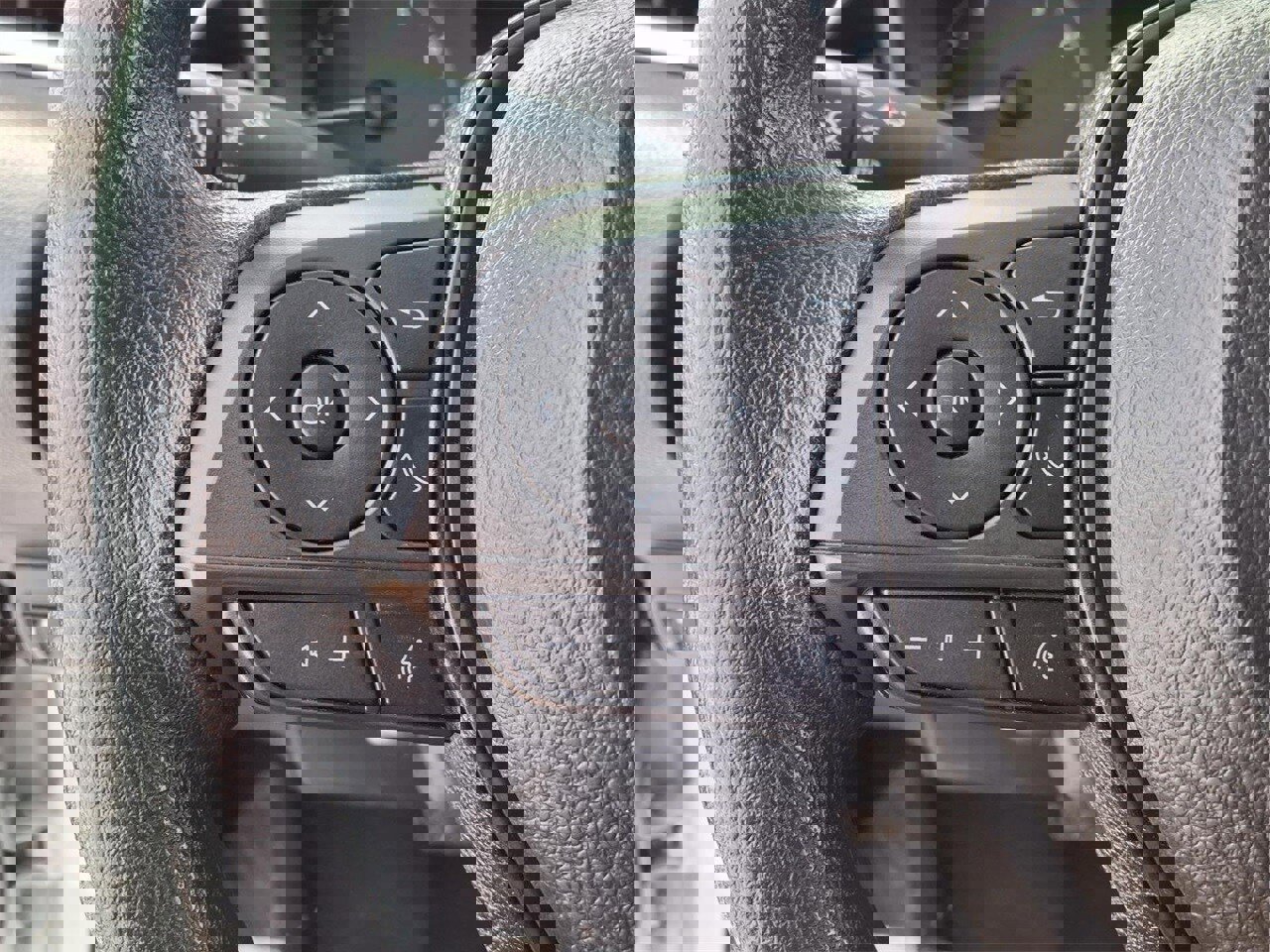 Used 2025 Toyota Corolla LE image 24