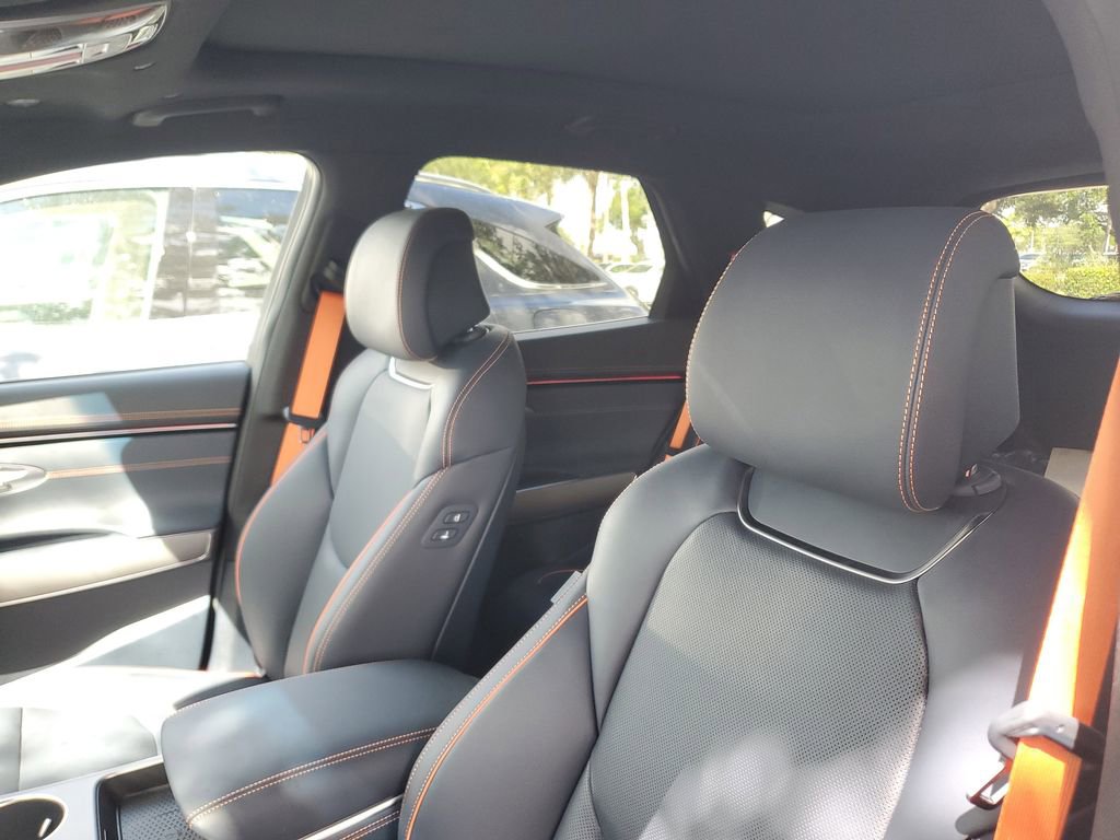 New 2026 Genesis GV70 3.5T Sport Advanced AWD/4WD image 8