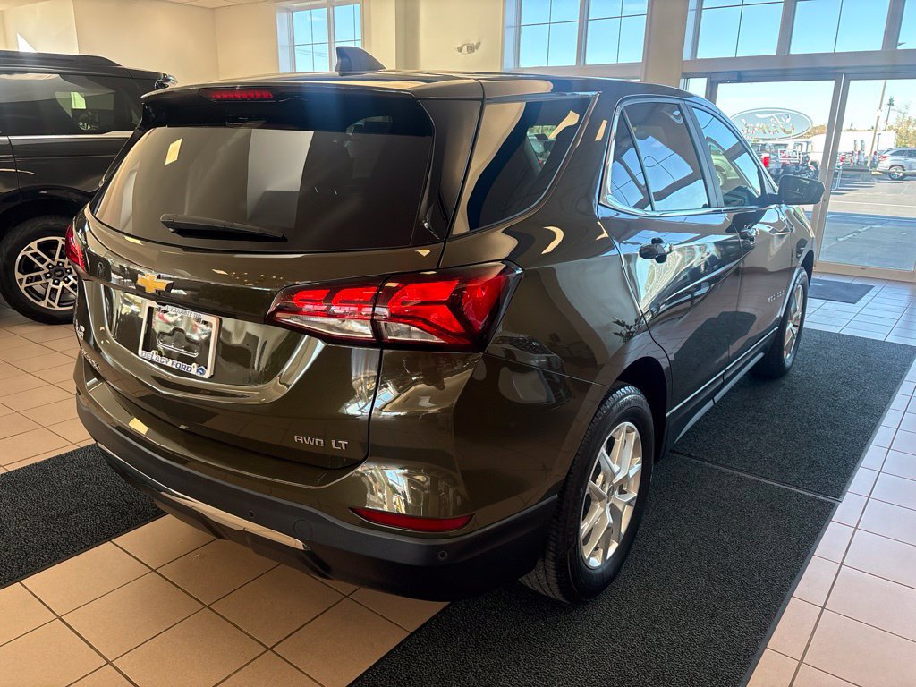 Used 2024 Chevrolet Equinox LT w/ LPO, Floor Liner Package AWD/4WD image 5