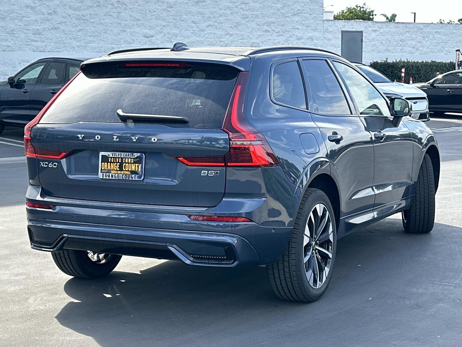 New 2026 Volvo XC60 B5 Plus w/ Climate Package AWD/4WD image 6