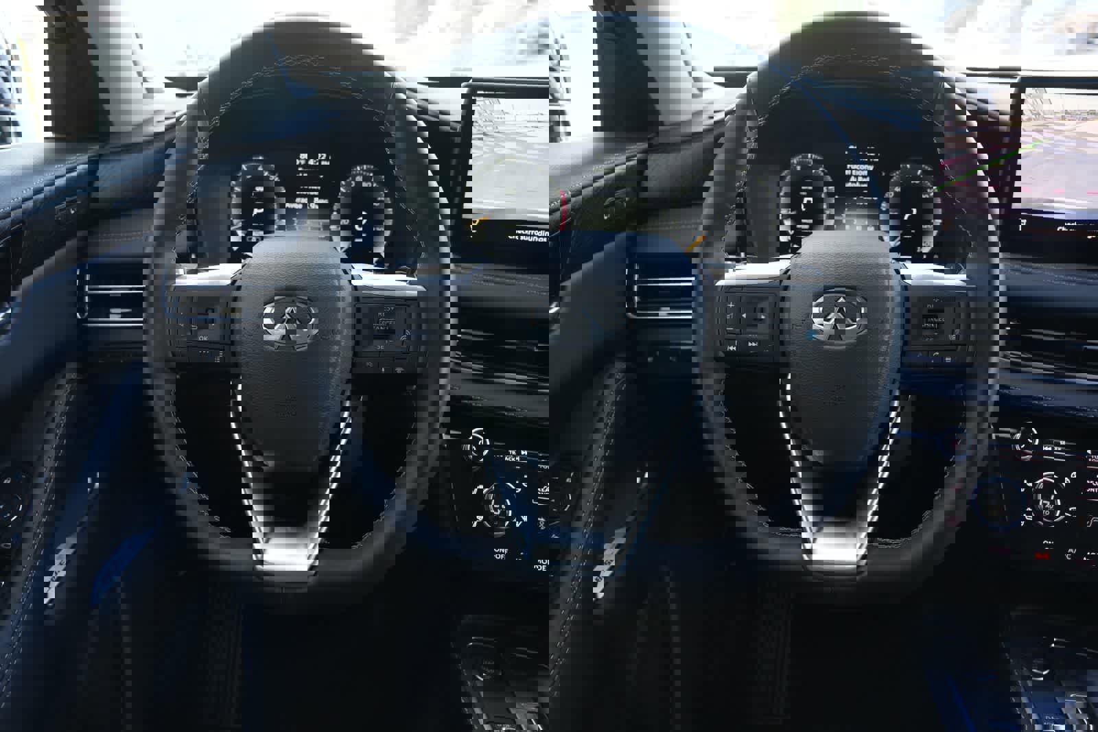 Certified 2025 INFINITI QX60 Sensory w/ Vision Package image 9