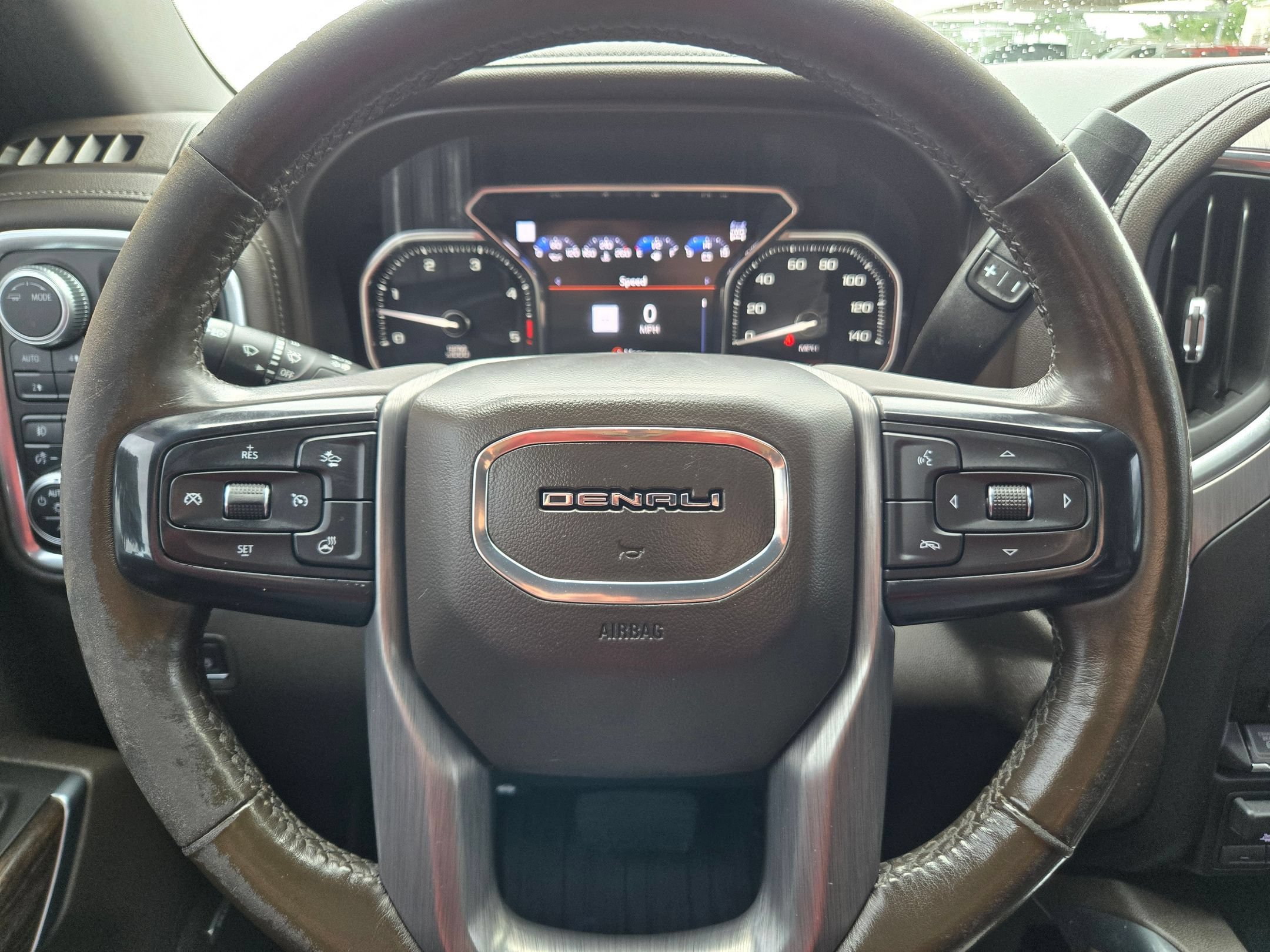 Certified 2020 GMC Sierra 2500 Denali w/ Denali Ultimate Package AWD/4WD image 11