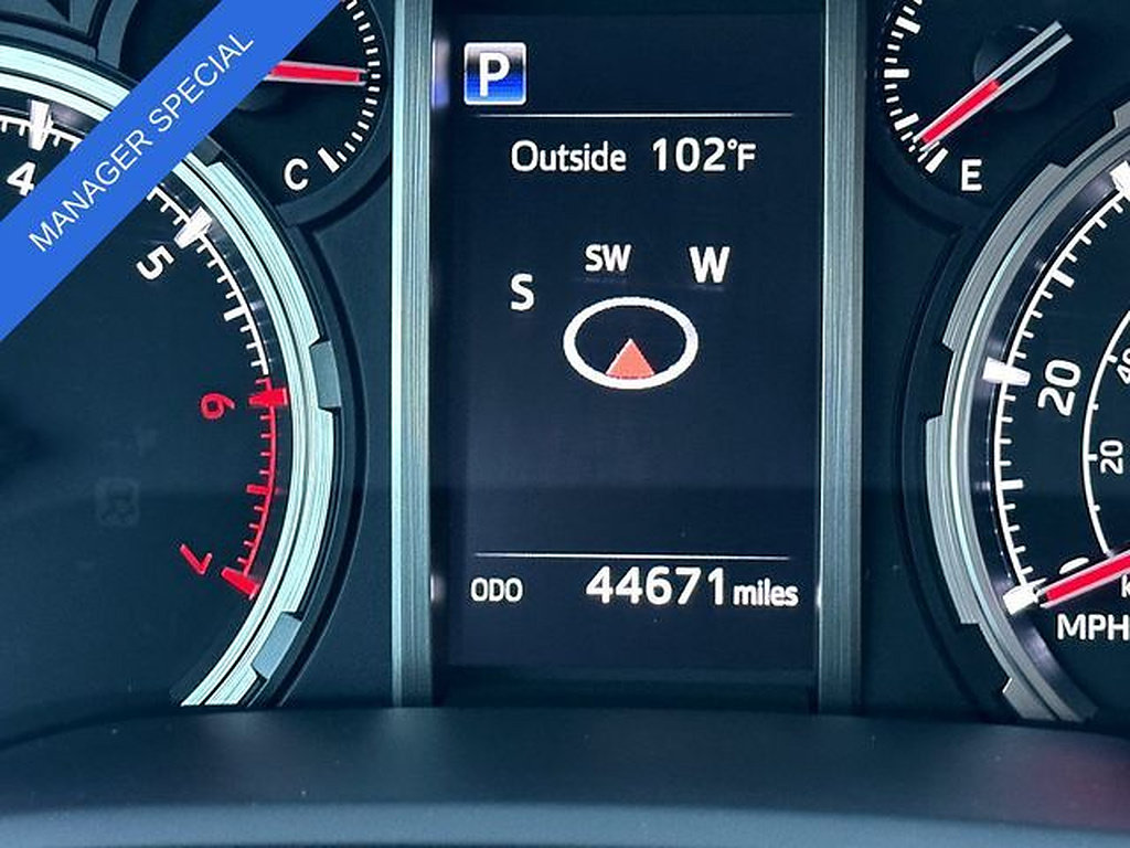 Used 2023 Toyota 4Runner TRD Off-Road Premium w/ Off Road Premium Plus Package AWD/4WD image 25
