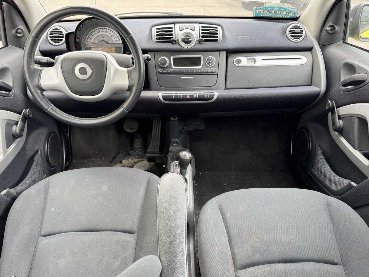 Used 2013 smart fortwo pure RWD image 14