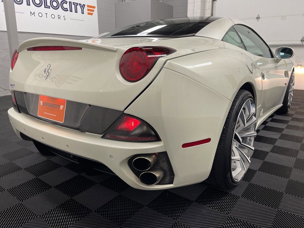 Used 2012 Ferrari California image 10